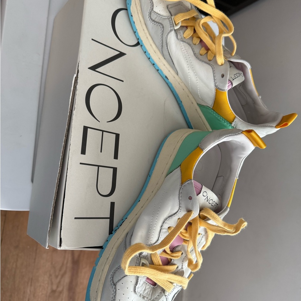 Women's Multicolor Sneakers